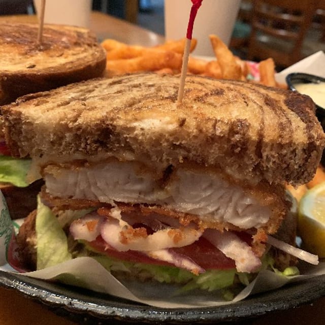 Crunchy Fish Sandwich.